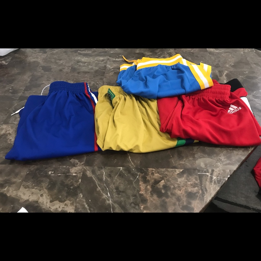 Lot of 4 Men’s collegiate game shorts size small